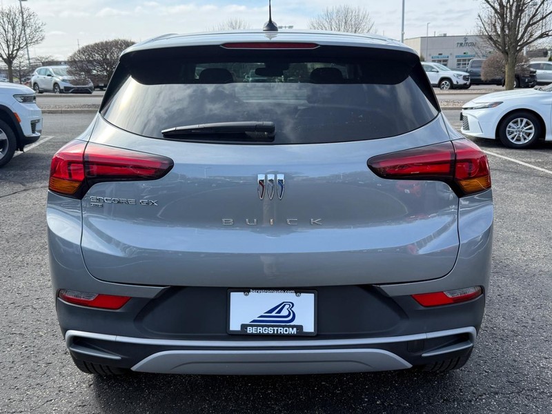 Buick Encore GX Vehicle Image 04