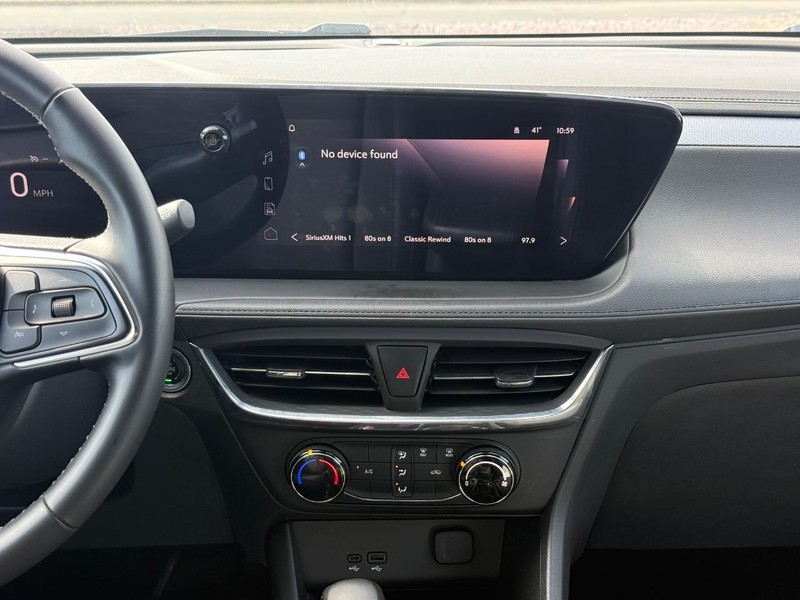 Buick Encore GX Vehicle Image 12