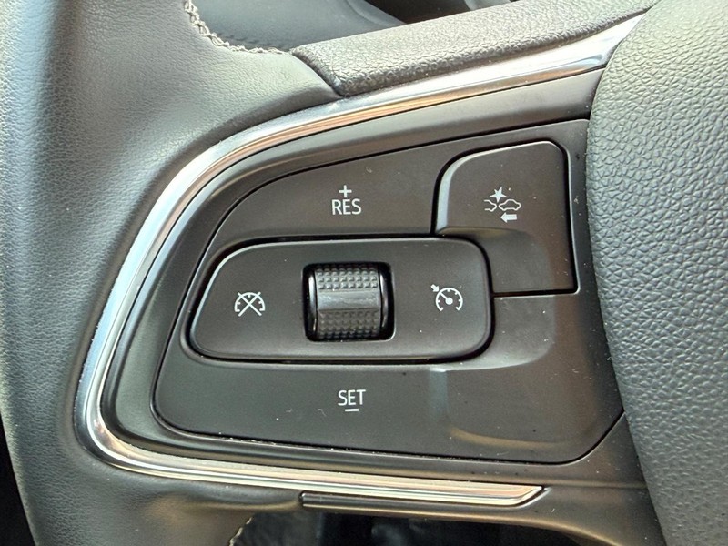 Buick Encore GX Vehicle Image 16