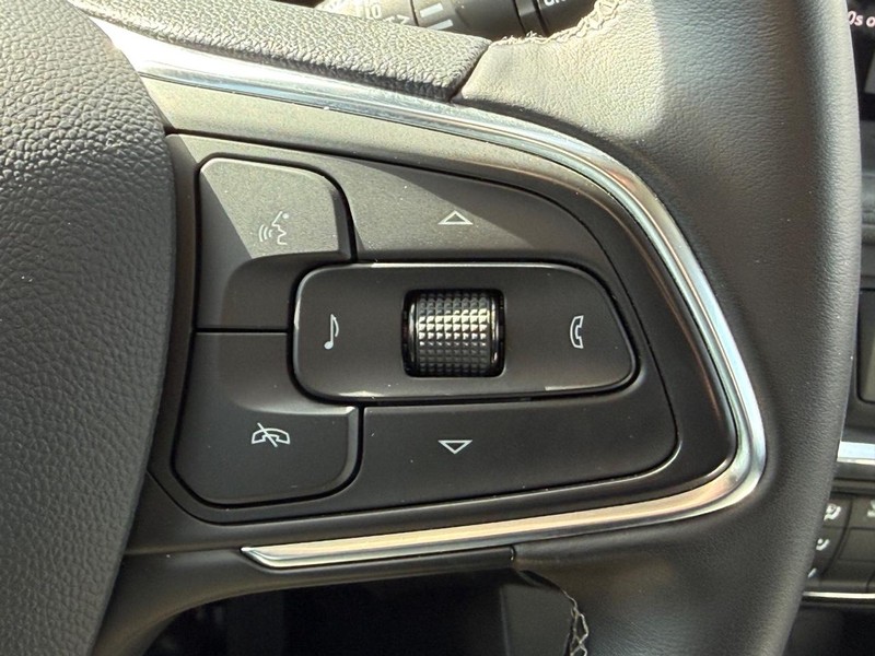 Buick Encore GX Vehicle Image 17