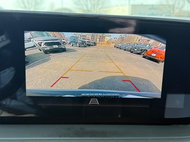 Buick Encore GX Vehicle Image 19