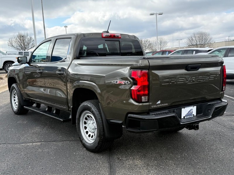Chevrolet Colorado Vehicle Full-screen Gallery Image 06