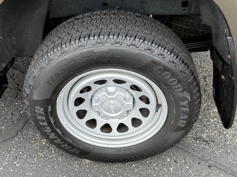 Chevrolet Colorado Vehicle Full-screen Gallery Image 07