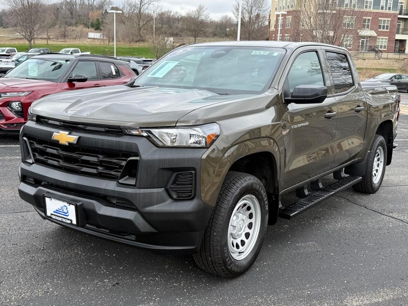 Chevrolet Colorado Vehicle Full-screen Gallery Image 08