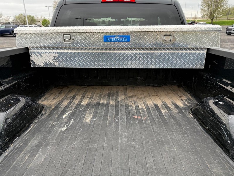 Chevrolet Silverado 1500 Vehicle Image 05