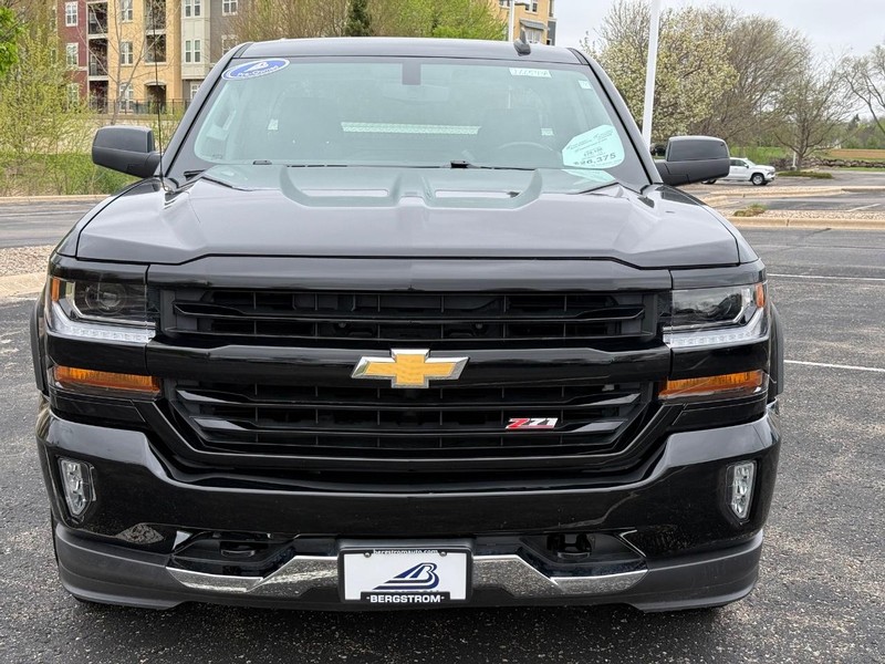 Chevrolet Silverado 1500 Vehicle Image 09