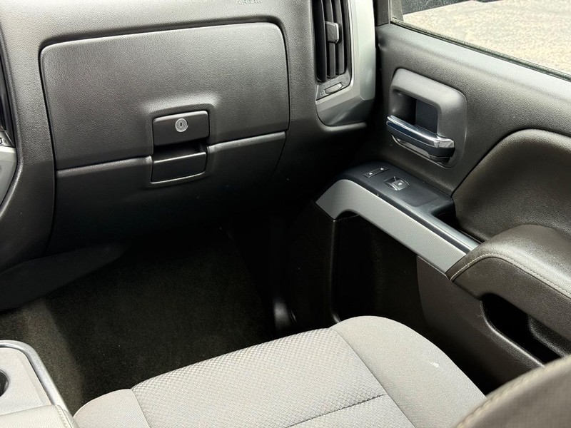 Chevrolet Silverado 1500 Vehicle Image 14