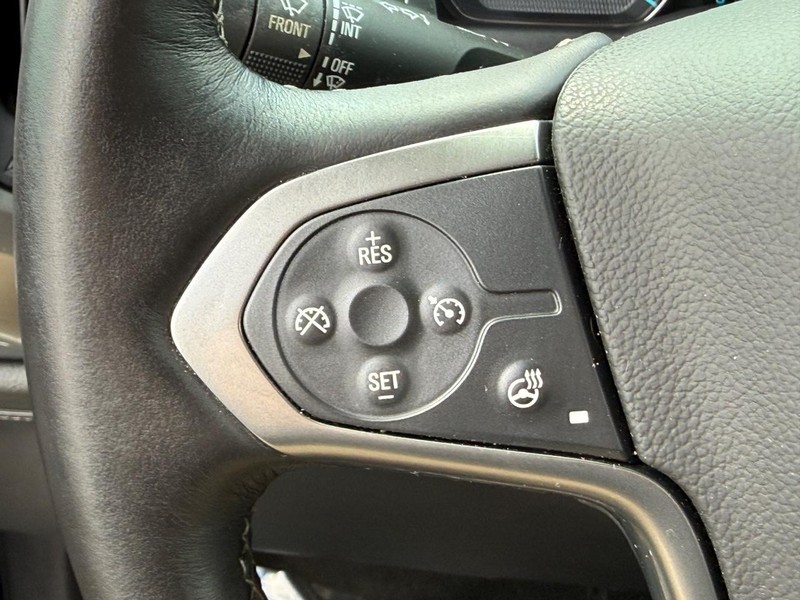 Chevrolet Silverado 2500HD Built After Aug 14 Vehicle Image 16