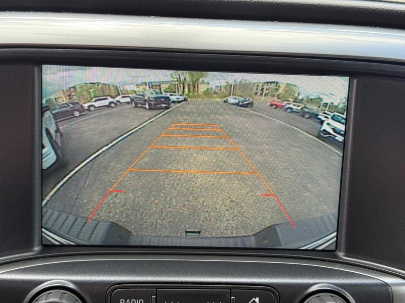 Chevrolet Silverado 2500HD Built After Aug 14 Vehicle Image 19