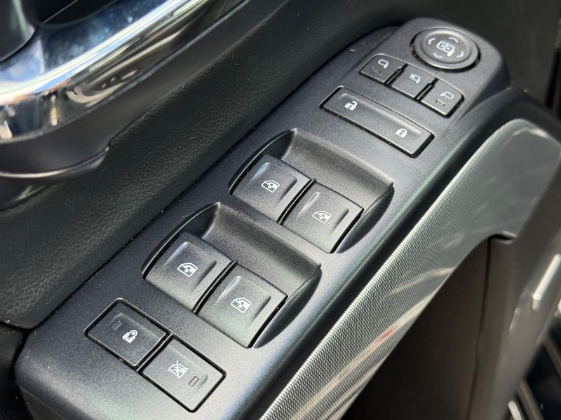 Chevrolet Silverado 2500HD Built After Aug 14 Vehicle Image 20
