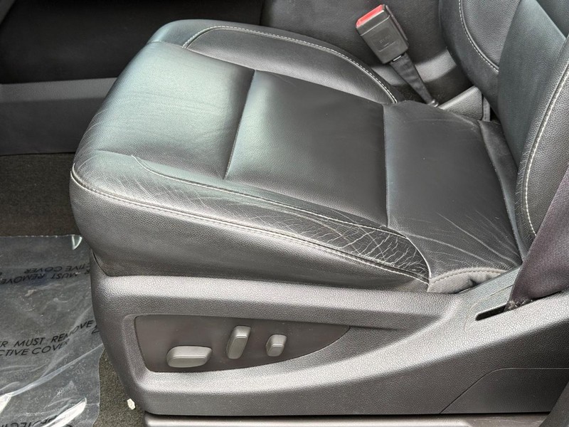 Chevrolet Silverado 2500HD Built After Aug 14 Vehicle Image 21