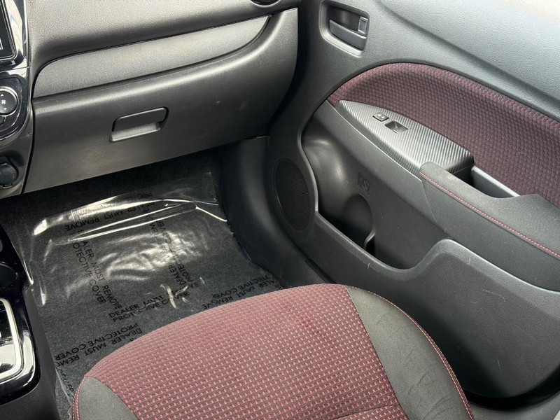 Mitsubishi Mirage Vehicle Image 16