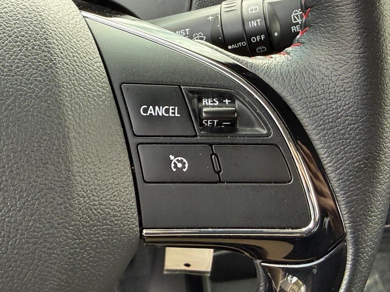 Mitsubishi Mirage Vehicle Image 18
