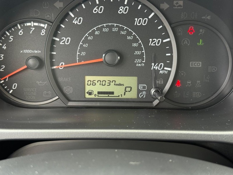 Mitsubishi Mirage Vehicle Image 19