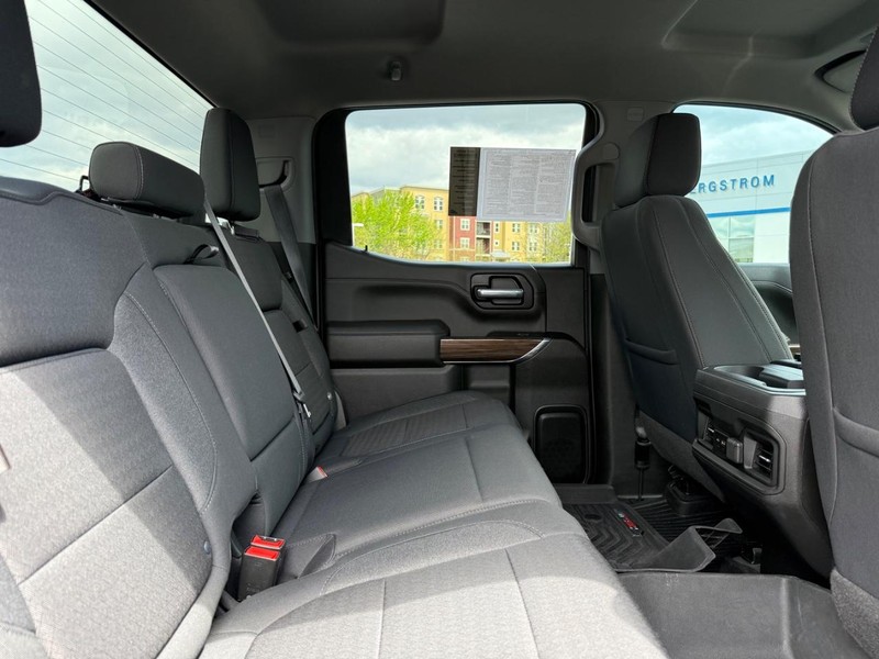 Chevrolet Silverado 1500 LTD Vehicle Image 10