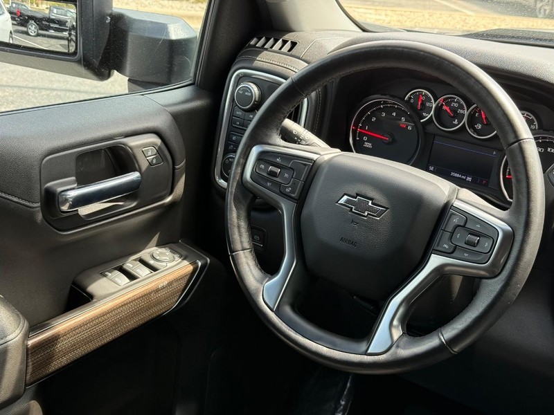 Chevrolet Silverado 1500 LTD Vehicle Image 13