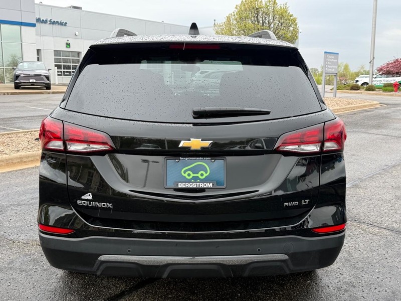Chevrolet Equinox Vehicle Image 04
