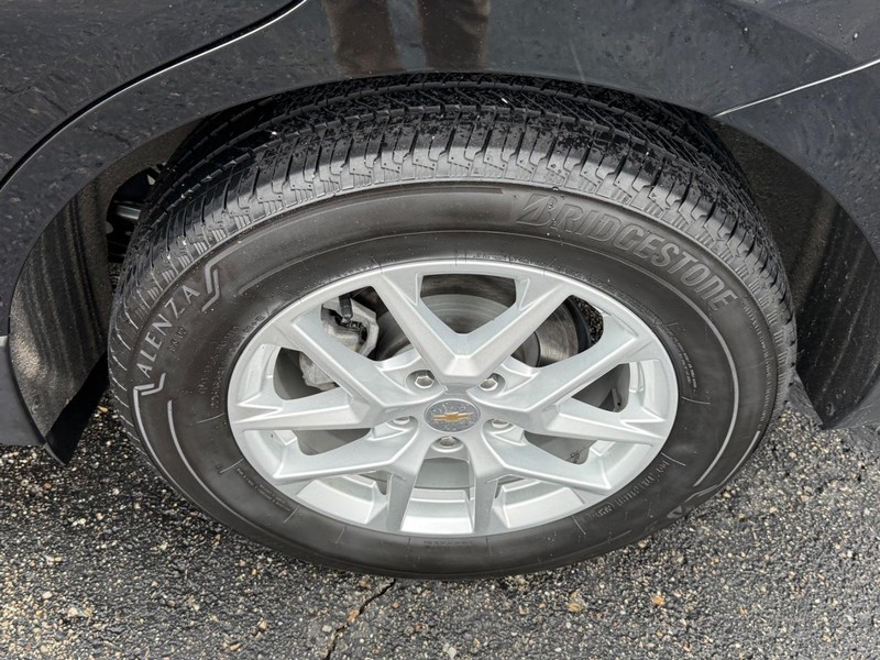 Chevrolet Equinox Vehicle Image 07