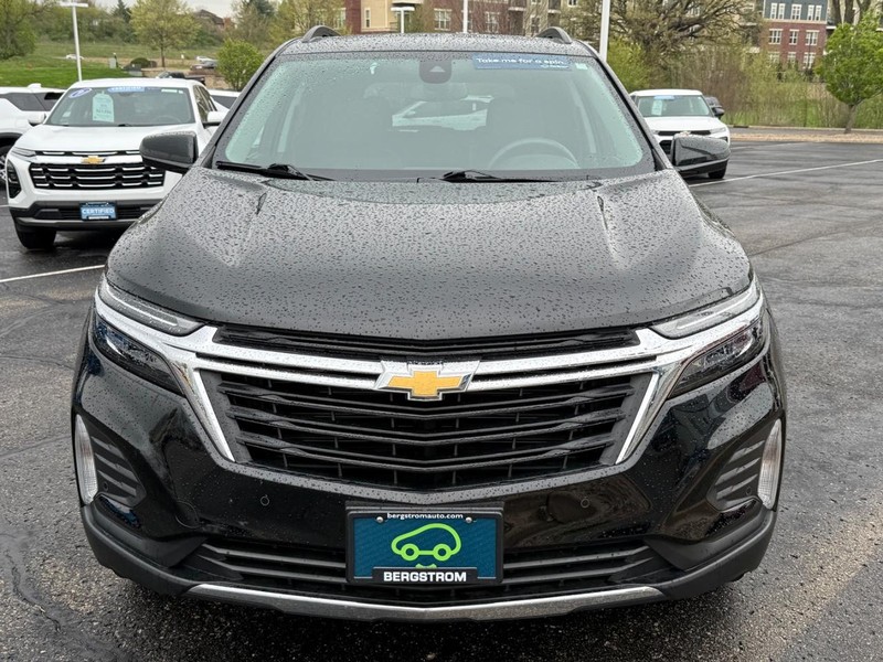 Chevrolet Equinox Vehicle Image 09