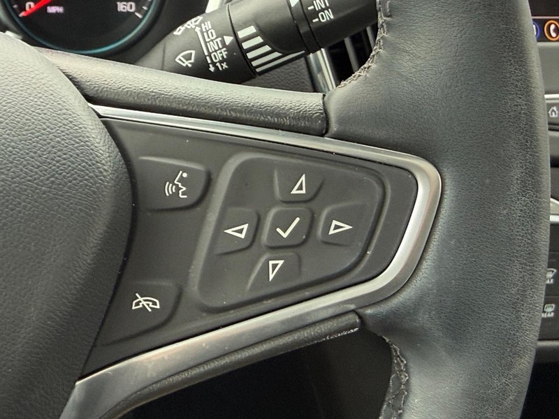 Chevrolet Equinox Vehicle Image 17
