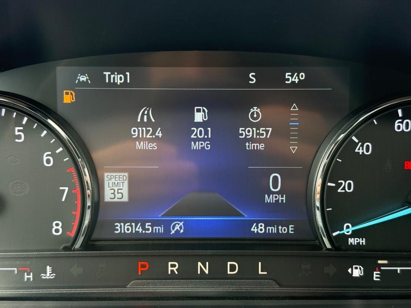 Ford Explorer Vehicle Image 19