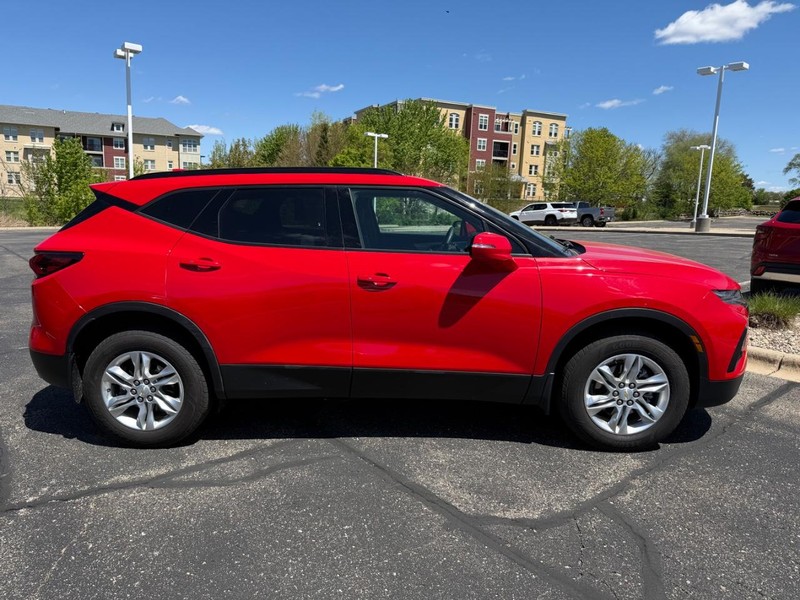 Chevrolet Blazer Vehicle Full-screen Gallery Image 02
