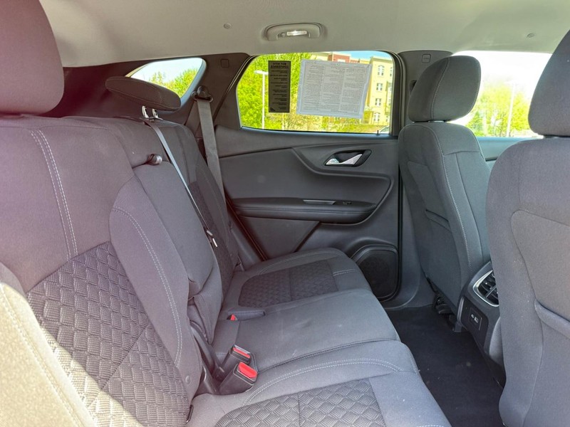Chevrolet Blazer Vehicle Full-screen Gallery Image 10