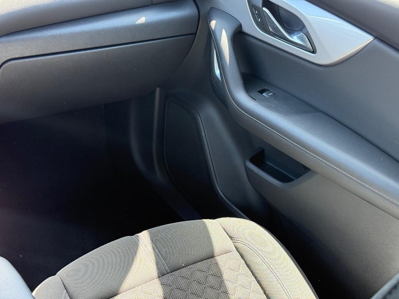 Chevrolet Blazer Vehicle Full-screen Gallery Image 13