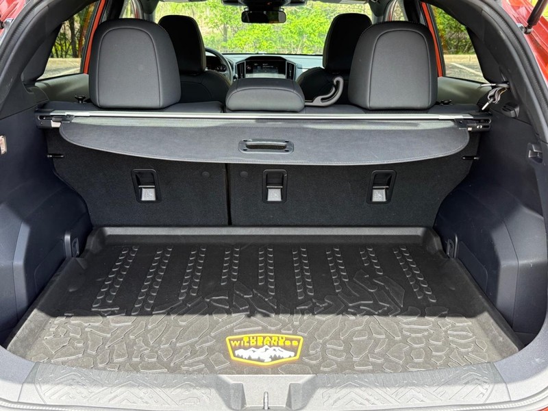 Subaru Crosstrek Vehicle Image 05