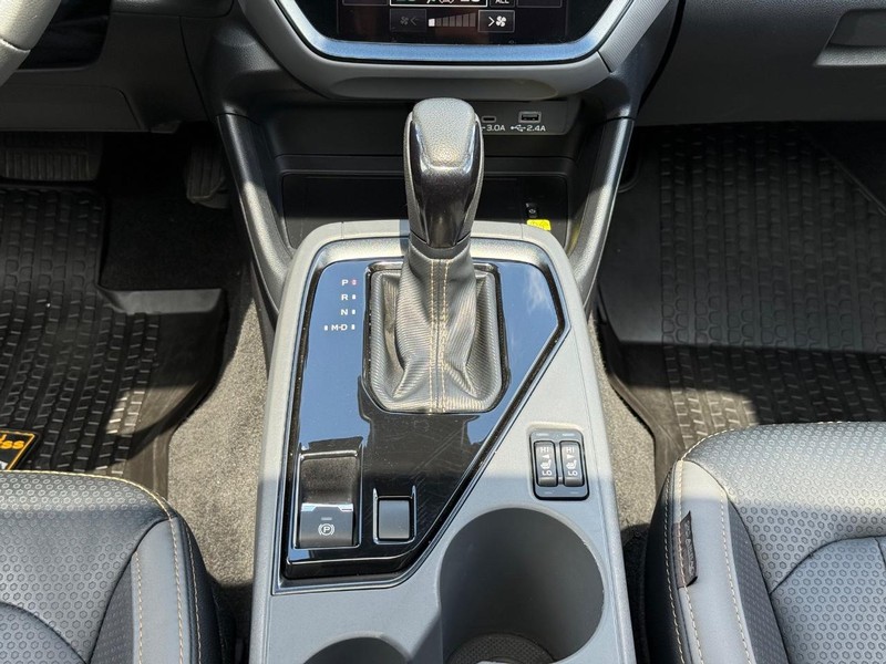 Subaru Crosstrek Vehicle Image 13