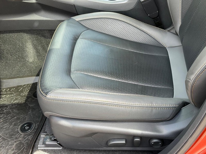 Subaru Crosstrek Vehicle Image 22