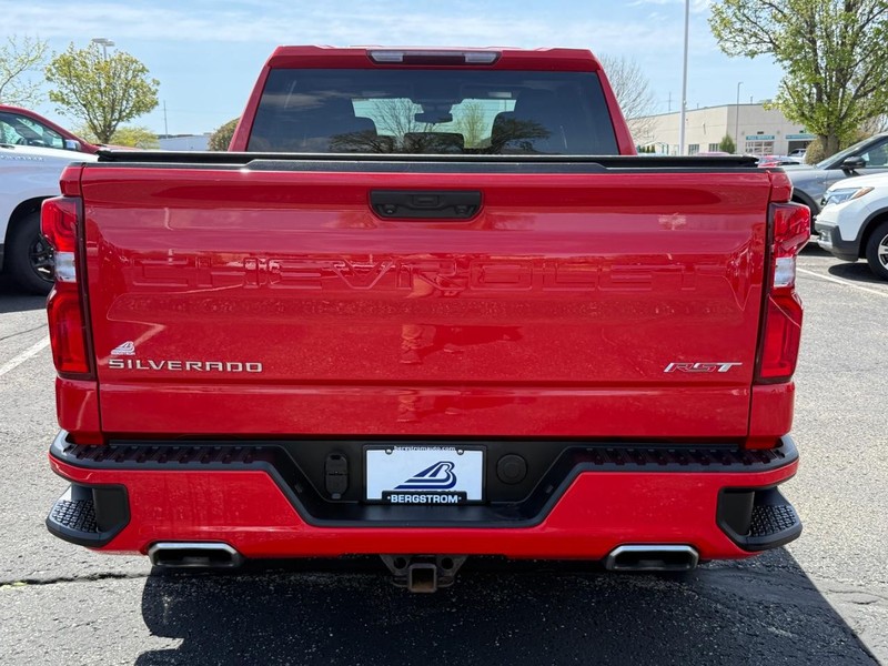 Chevrolet Silverado 1500 Vehicle Full-screen Gallery Image 04