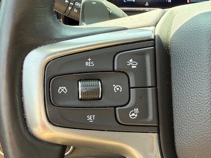 Chevrolet Silverado 1500 Vehicle Full-screen Gallery Image 17
