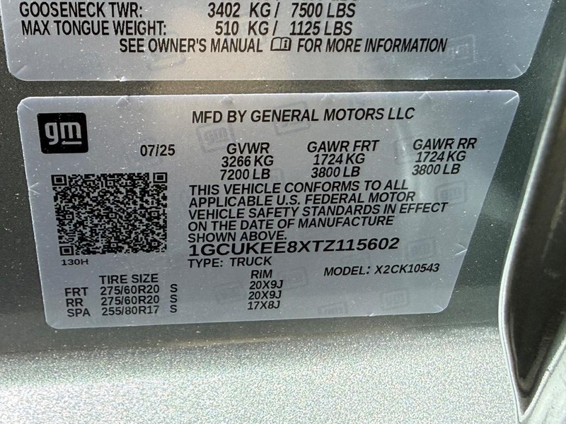 Chevrolet Silverado 1500 Vehicle Full-screen Gallery Image 23