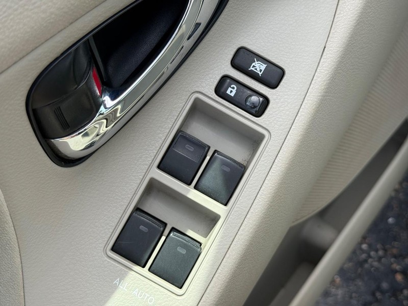 Toyota Camry Vehicle Image 19