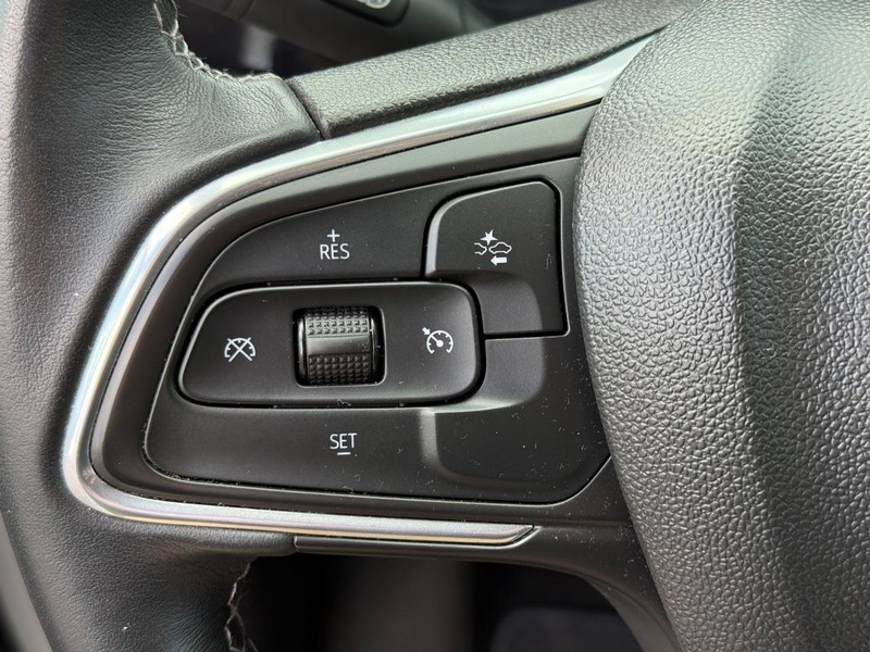 Buick Encore GX Vehicle Image 16