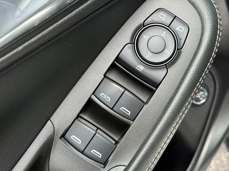 Buick Encore GX Vehicle Image 21