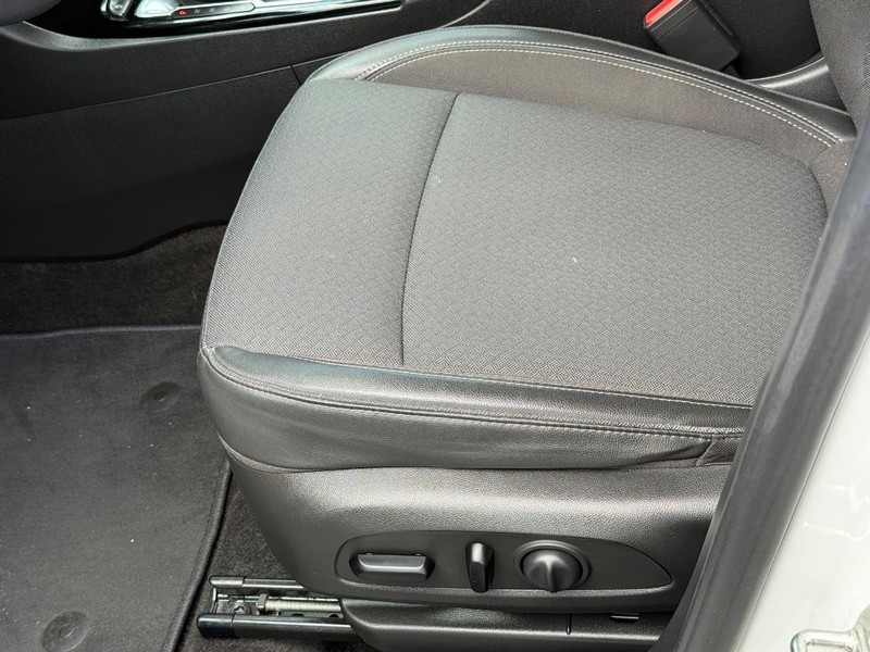 Buick Encore GX Vehicle Image 23