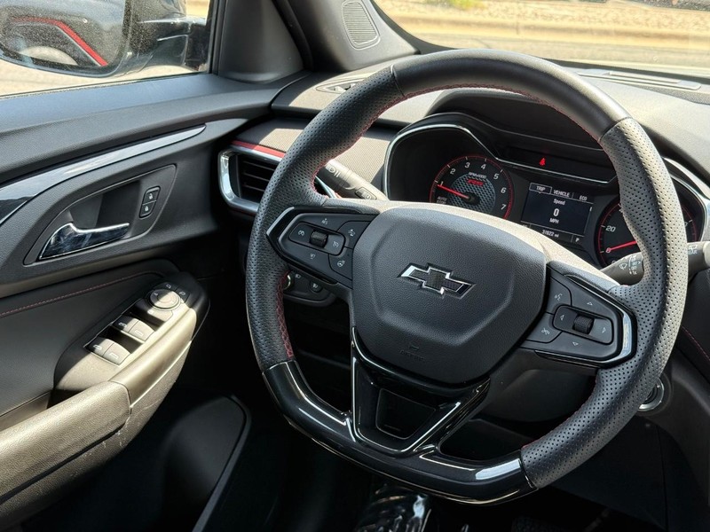 Chevrolet Trailblazer Vehicle Full-screen Gallery Image 16
