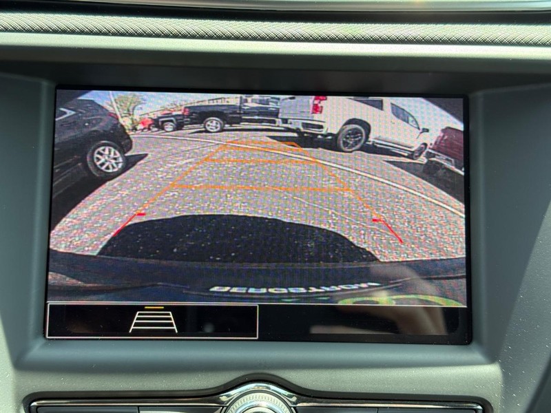 Chevrolet Trailblazer Vehicle Full-screen Gallery Image 21