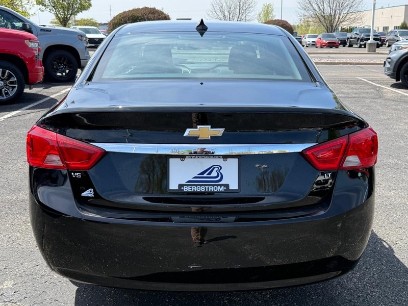 Chevrolet Impala Vehicle Full-screen Gallery Image 04