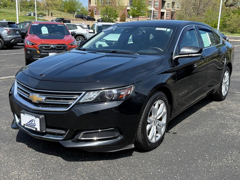 Chevrolet Impala Vehicle Full-screen Gallery Image 08