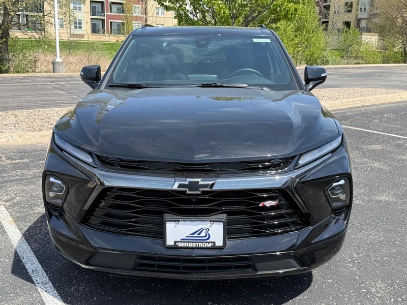 Chevrolet Blazer Vehicle Image 11