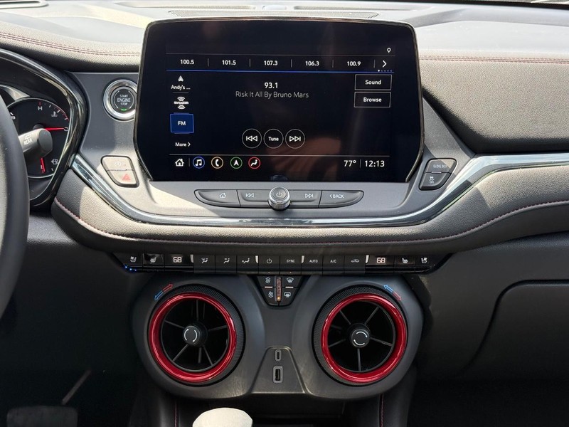 Chevrolet Blazer Vehicle Image 14