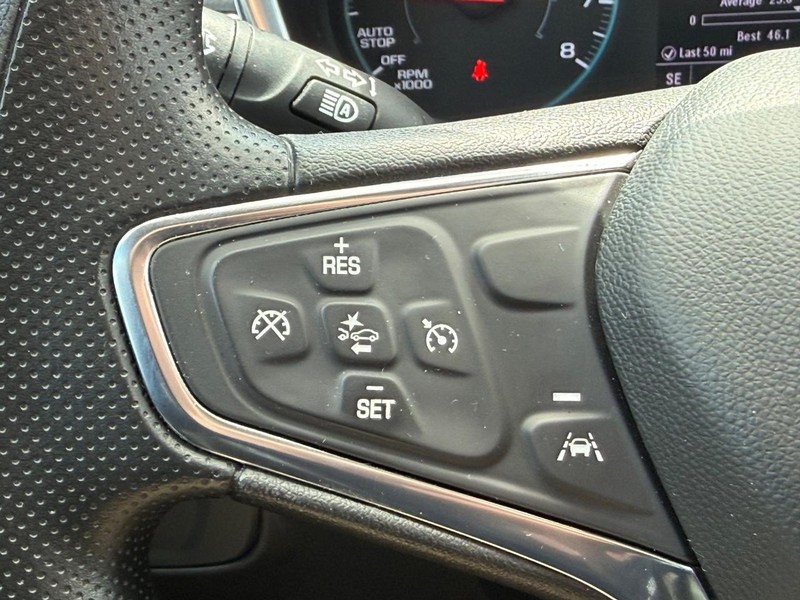Chevrolet Equinox Vehicle Image 16