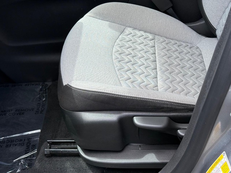 Chevrolet Equinox Vehicle Image 21