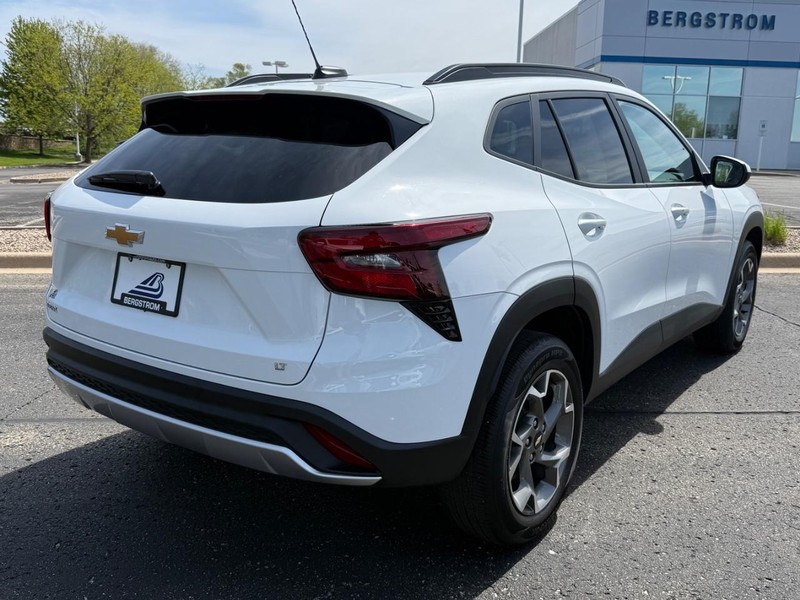 Chevrolet Trax Vehicle Image 03