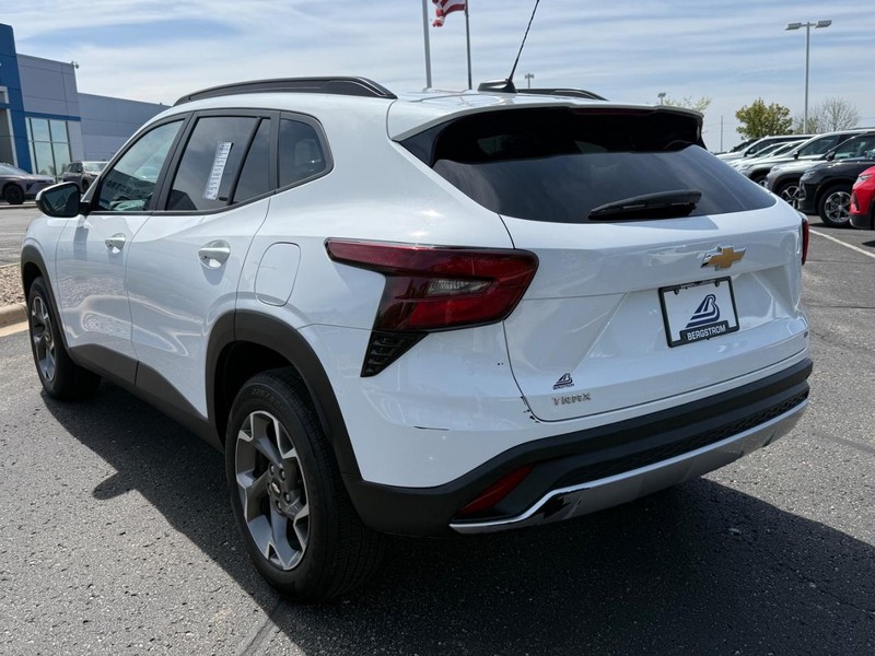 Chevrolet Trax Vehicle Image 06