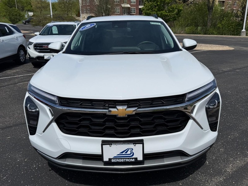 Chevrolet Trax Vehicle Image 09