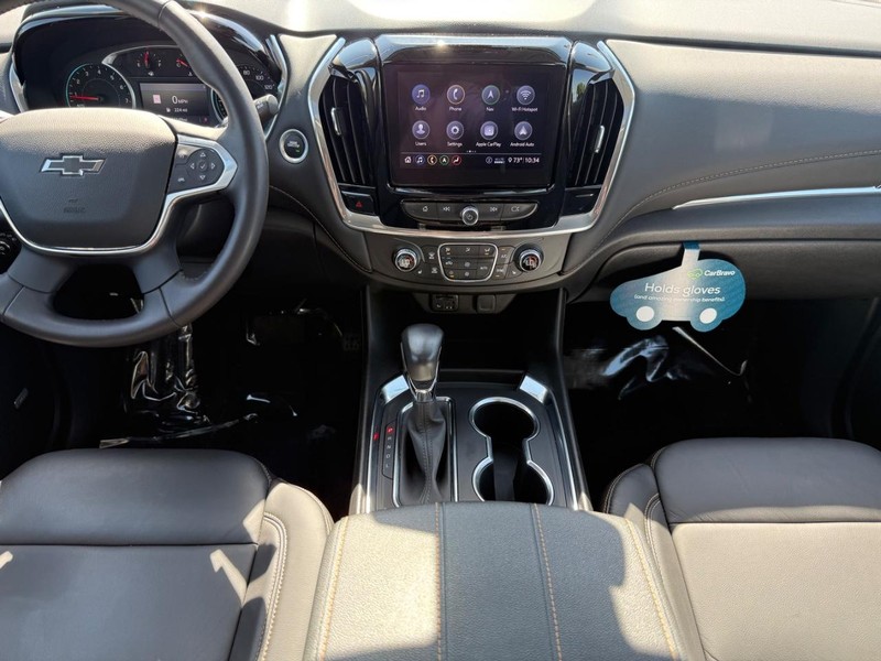 Chevrolet Traverse Vehicle Image 12